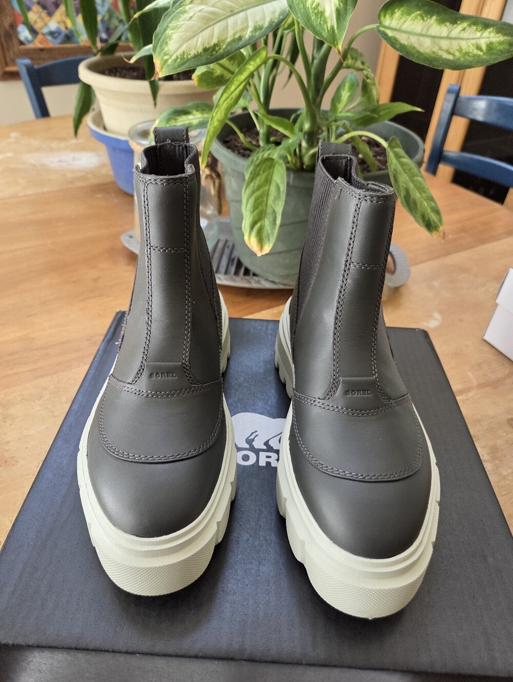NIB SOREL Women's Caribou X Waterproof Chelsea Boots
